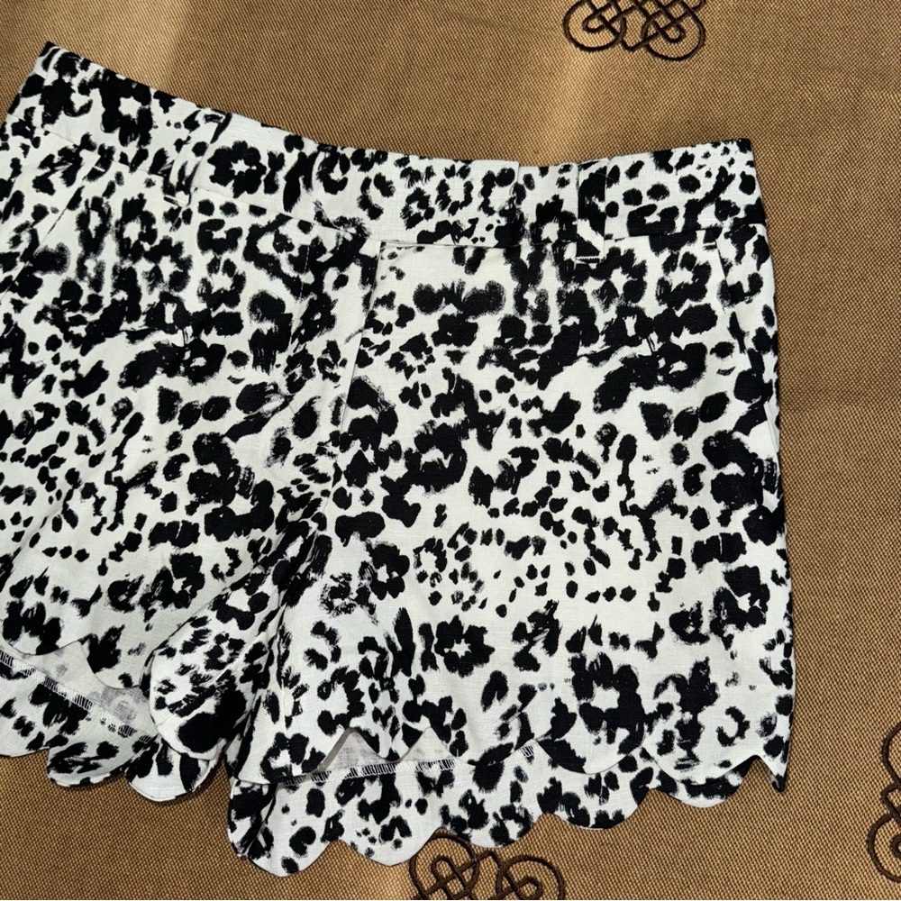 J.Crew Women's animal print Linen Blend Scalloped Hem shorts in white/black - Picture 4 of 14